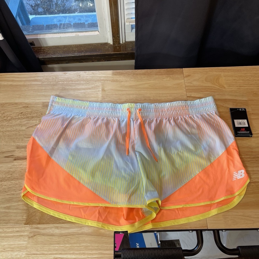 NWT New Balance Fast Flight Split Shorts Womens 2XL Multi Color 2.5‎ Inseam